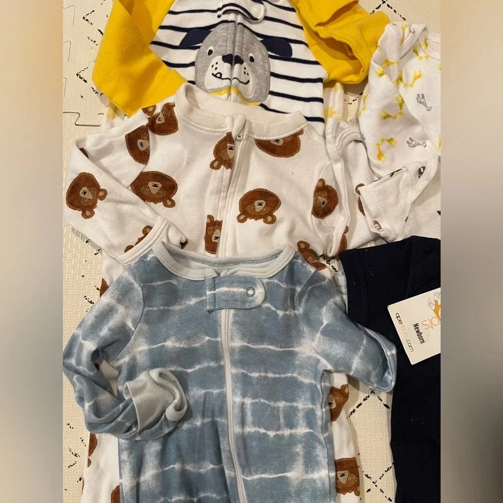 Baby‎ boy zip up pajamas and bodysuits bundle newborn size